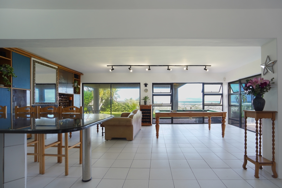 4 Bedroom Property for Sale in Van Riebeeckstrand Western Cape